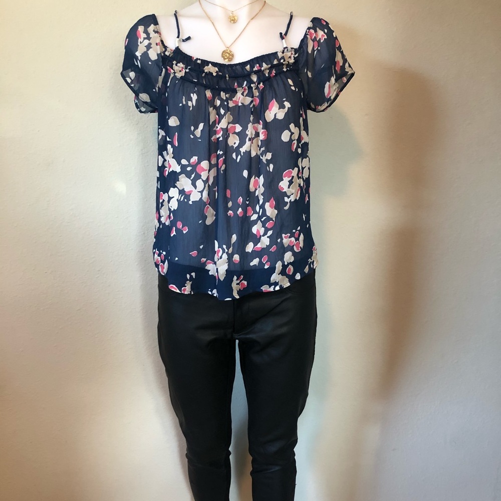 💝Abercrombie and Fitch blouse